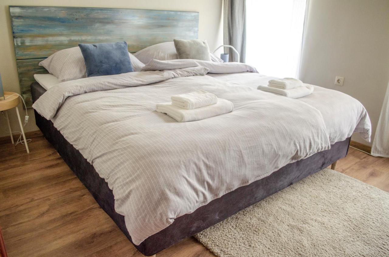 Kohaz Apartman Apartment เวสเปรม ภายนอก รูปภาพ
